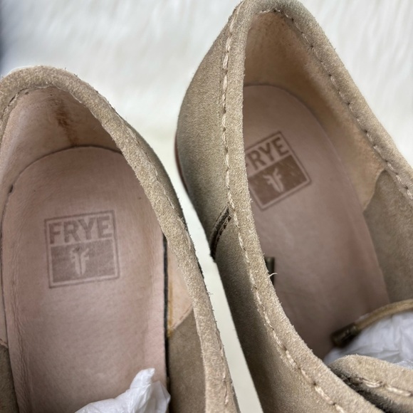 Frye Tan Wedge Booties with Moccasin Design
Size 9 Woman’s - Picture 9 of 13